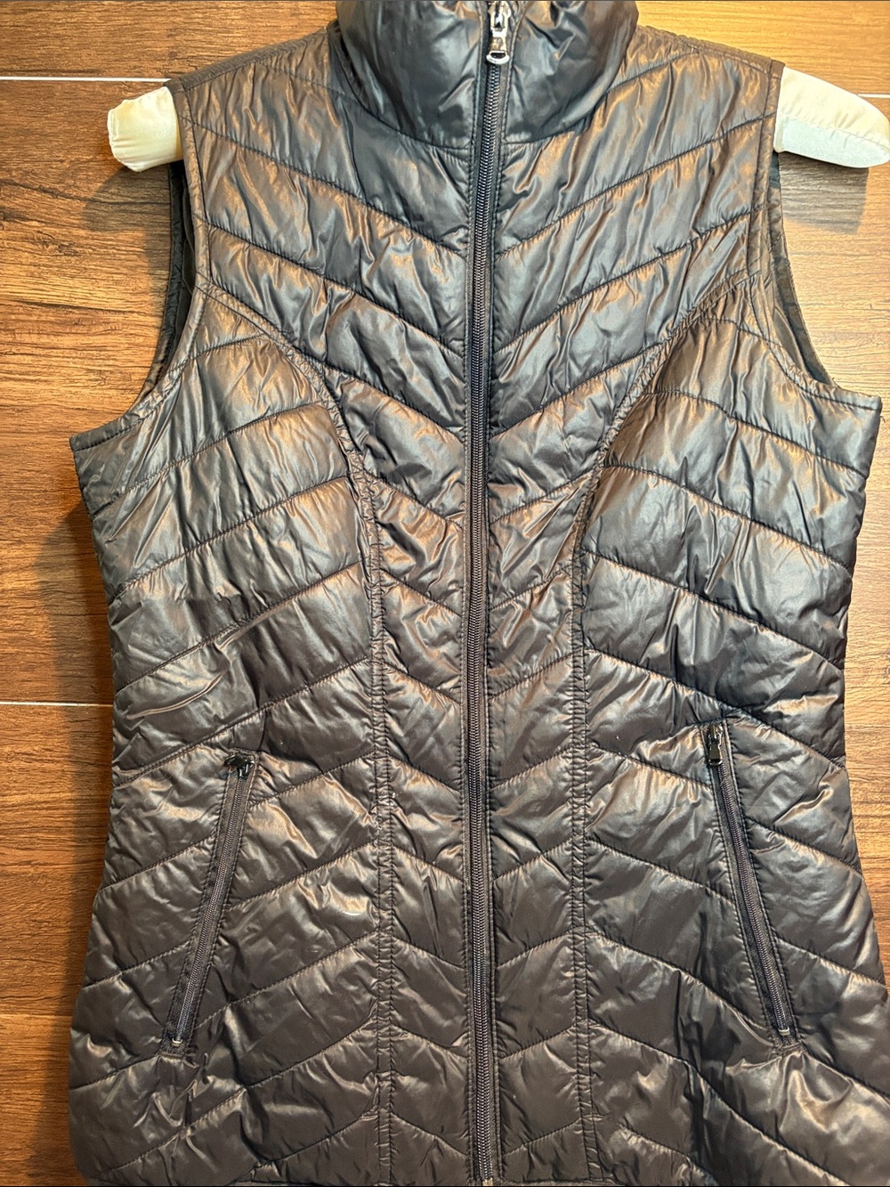 TEK GEAR Quilted Puffer Vest in Shiny Black Size S